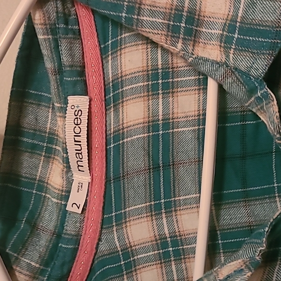 Maurices 2X green and white plaid button down shirt - Picture 2 of 4